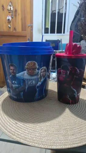 Kit balde de pipoca quarteto fantástico + copo Hulk