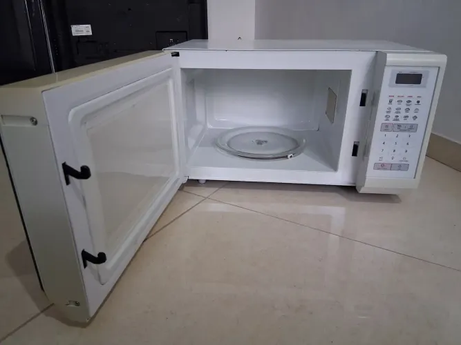 Micro-ondas 28L