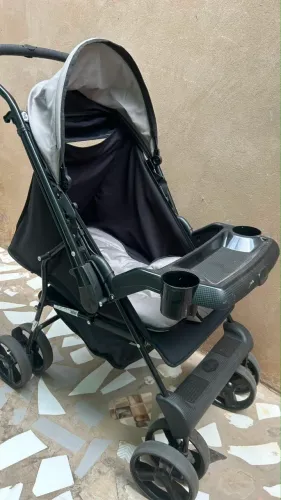 Vendo kit para bebê, carrinho, bebê conforto