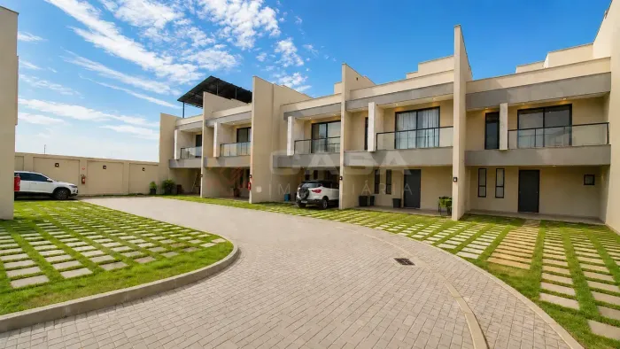 Casa TRIPLEX 4 QUARTOS c/ 3 SUÍTES em Morada de Laranjkeiras