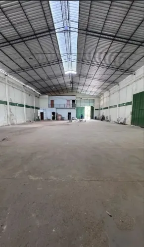 Galpão para aluguel possui 800 metros quadrados  em Colônia Terra Nova - Manaus - AM