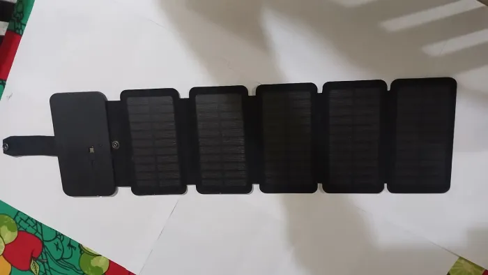 Carregador portátil solar de celular