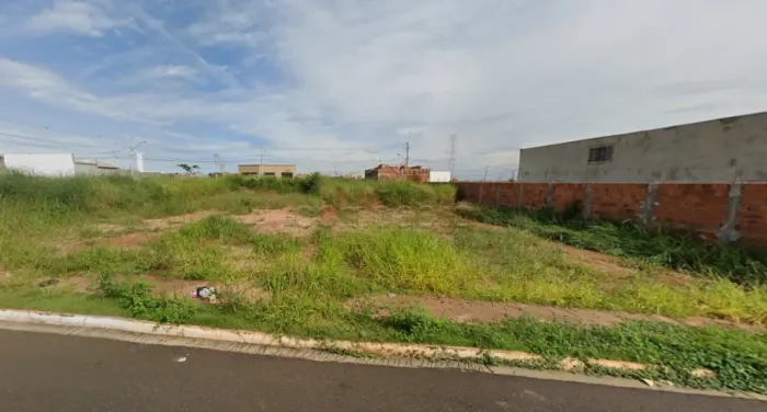 Terreno residencial ou comercial | 360m² | Zona Leste | Localização Estratégica