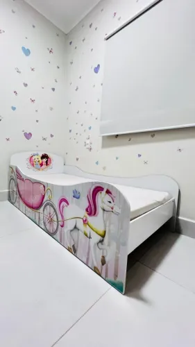 Cama infantil/criança menina carrocel