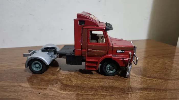 Miniatura Caminhão Scania 112HS Arpra Anos 80 Escala 1/50