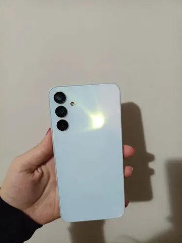 Samsung a15- 256gb- tela trincada mais funciona perfeitamente