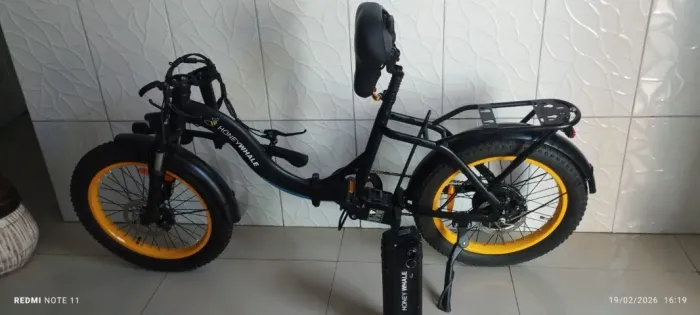 Bicicleta elétrica dobrável