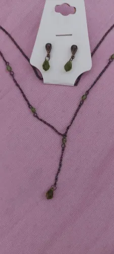 conjunto de colar e brincos com gotas de cristais, novo