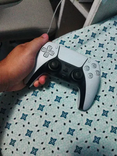 Controle de PlayStation 5 com Hall Efect