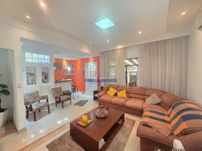 Casa à venda 3 quartos 2 Suítes 1 vaga na Aparecida Santos/SP