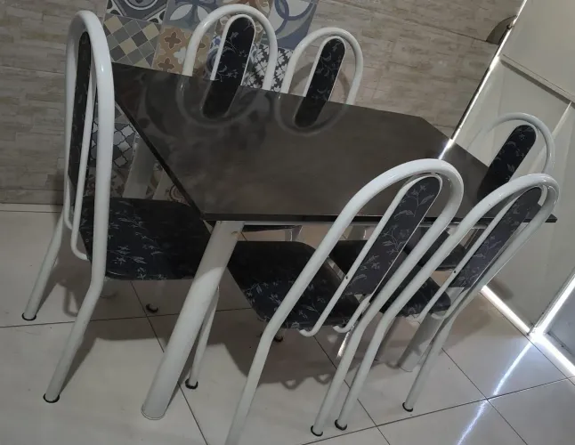 Mesa mármore 6 cadeiras