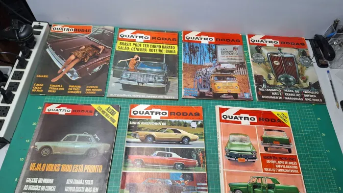 Lote de revistas quatro rodas anos 60