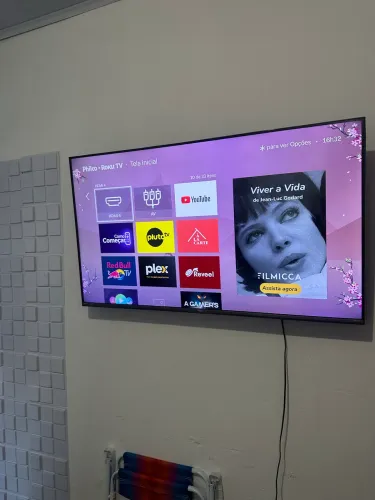 Tv smartv 50 4 k Philco Roku leia bem