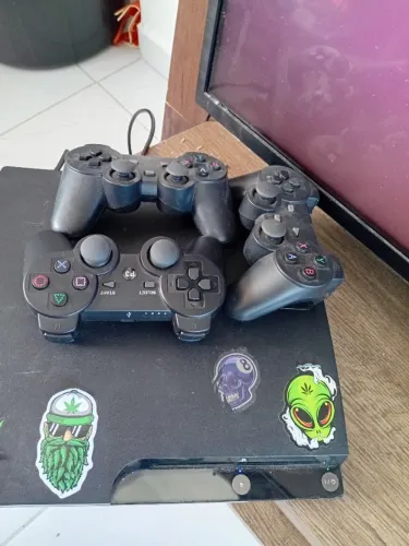 PlayStation 3 Desbloqueado semi novo