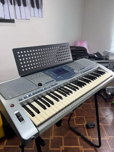 Teclado Yamaha PSR1100