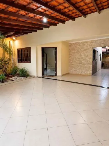 VENDO CASA NA MORADA DO SOL