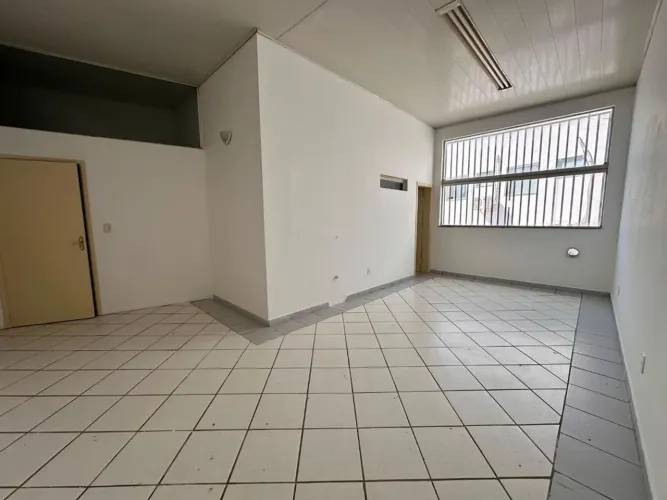 Sala para alugar em Sumaré, Centro, com 35 m²