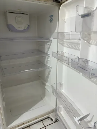 vendo geladeira