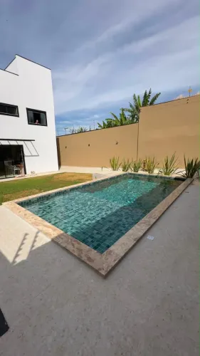 ? Sobrado Alto Padrão com Piscina | Maracanã - Anápolis/GO
