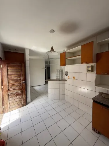 Alugo Casa em Cond. Fechado - Cohama
