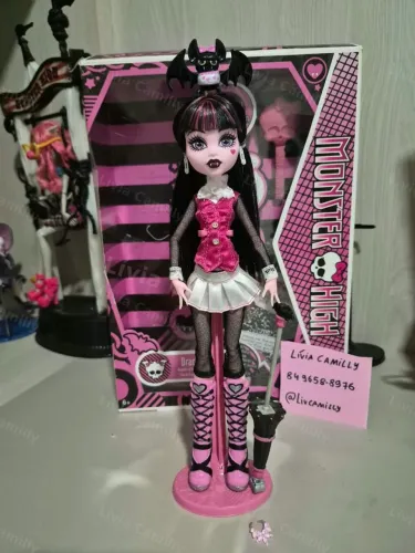 Draculaura 2024 completa para TROCA