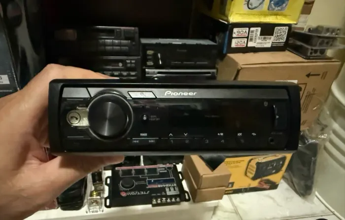Som automotivo MVH-S218BT