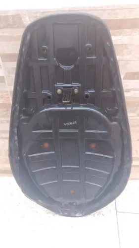 Banco da Suzuki Burgman  125 ano 2009