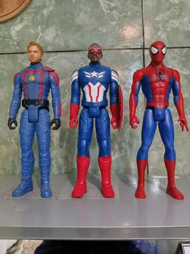 Bonecos MARVEL e DC 30cm