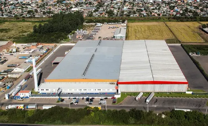 Condomínio para locação em Canoas com 4.861m²