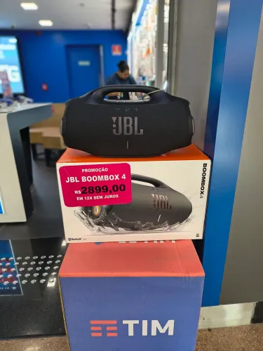 Boombox 4 JBL