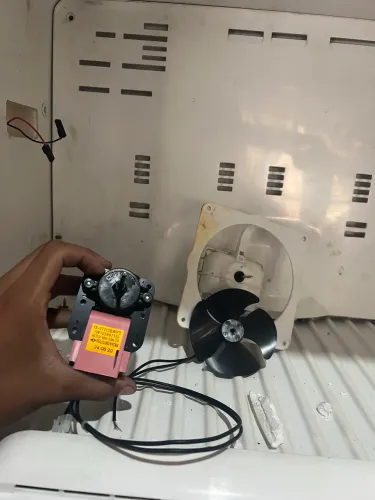 Conserto de geladeira. Não gela, não congela. Atendimento rápido