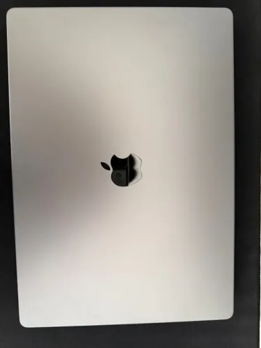 MacBook Pro 16" M1 Pro - 1TB SSD / 16GB RAM