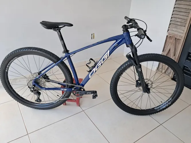 Bike Oggi 7.3 modelo 2025, tamanho 17, com nota fiscal e na garantia até 2030 !