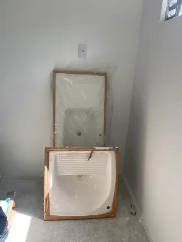 VENDE-SE PIA DE COZINHA + TANQUE