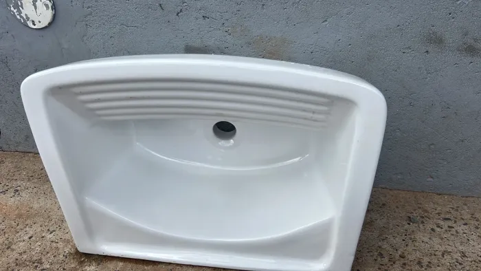 Vendo tanque da marca Deca de 40 litros 