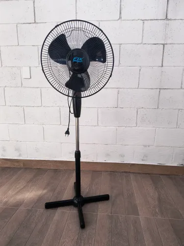 Ventilador de pedestal Fix