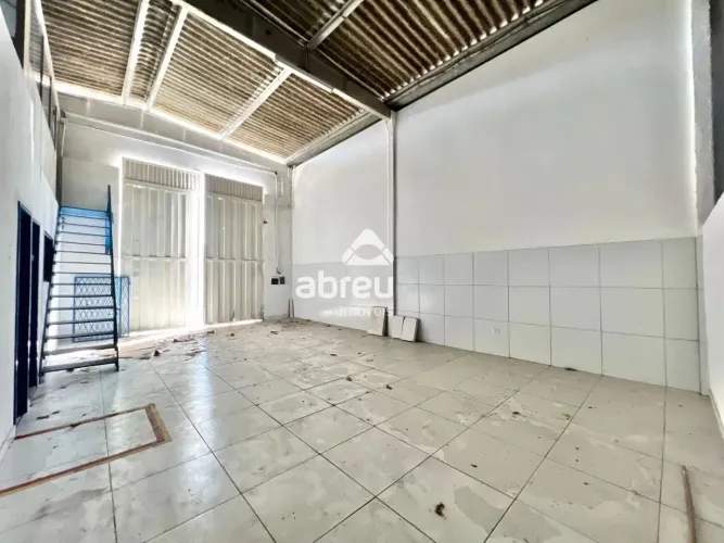 Imóvel para aluguel possui 250 metros quadrados em Neópolis - Natal - RN