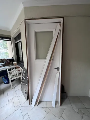 Porta Branca com marco