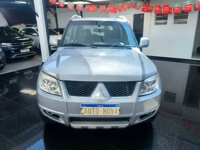 Mitsubishi Pajero TR4 2.0 Flex 16V 4X2 Aut. 2012