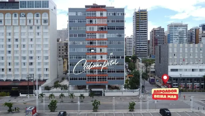 EXCELENTE APARTAMENTO EM FRENTE A FEIRINHA DA BEIRA MAR