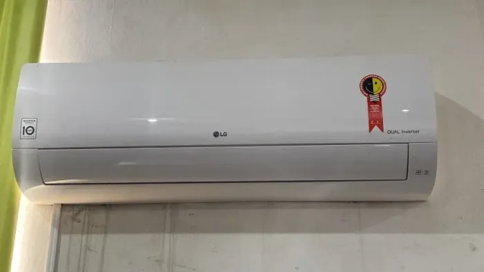 AR CONDICIONADO LG 18000 BTU 220v