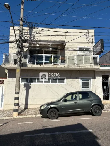 Casa à venda- Centro - Salto/SP