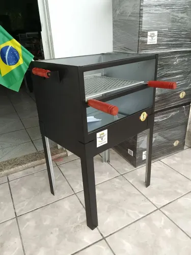 Churrasqueira de aço minimizado, com grelha de inox e pés removíveis, promoção 