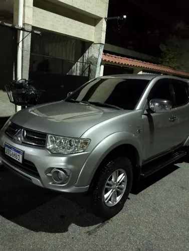Mitsubishi L200 Triton HLS 2.4 Flex 16V CD Mec. 2017