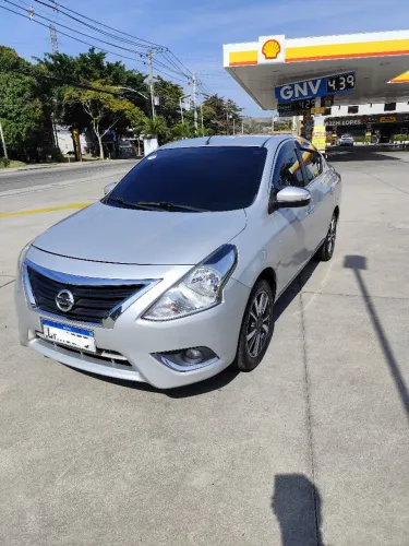 Nissan Versa SL 1.6 16V Flexstart 4P Aut. 2020