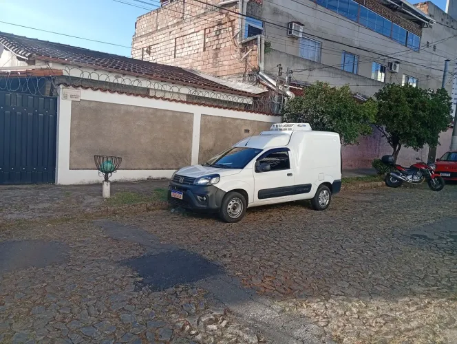 Frete veículo refrigerado / congelados.