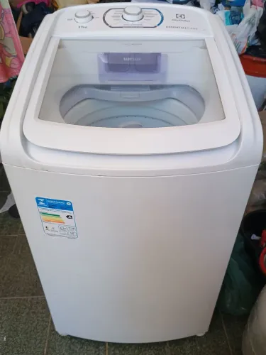 Máquina de lavar Eletrolux 11kg semi nova