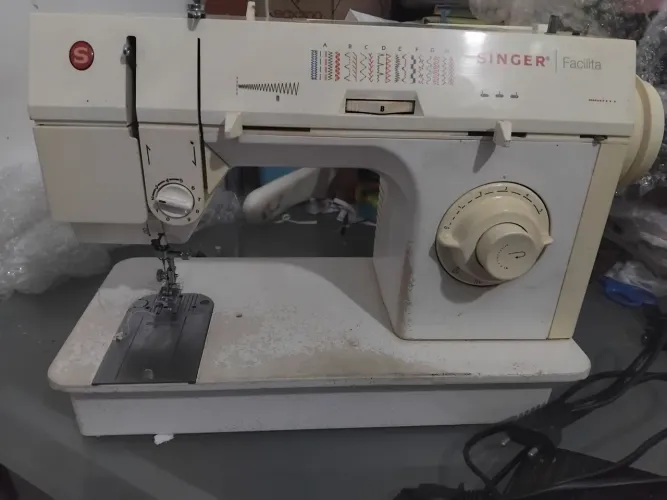 Máquina de costura