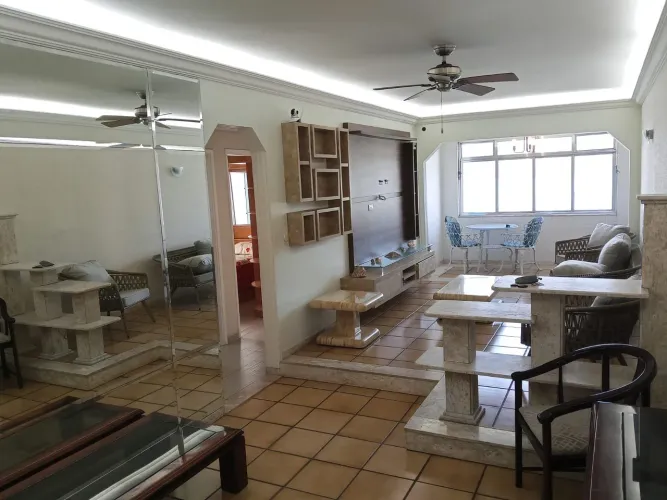 Apartamento para alugar na Rua Pero Correa, Itararé, São Vicente - SP