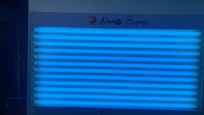 Máquina de Bronzeamento Atende 4 Clientes Simultaneamente